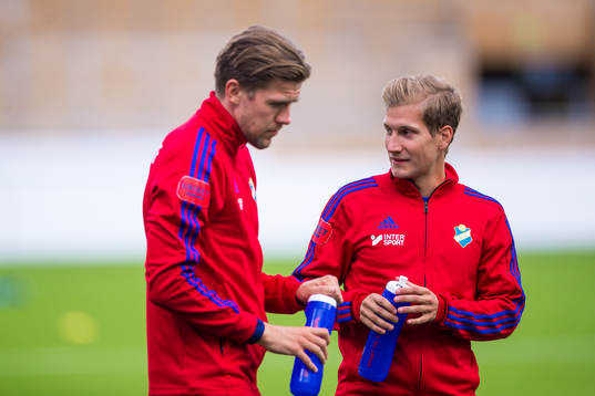 Östers Oliver Silverholt (h)