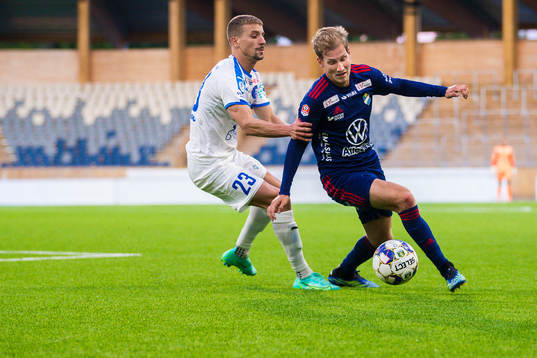 Akropolis Lamine Nekrouf  och Östers Oliver Silverholt