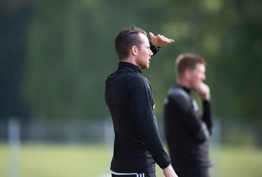 IFK Hässleholms tränare Johan Persson i matchen i div. 2