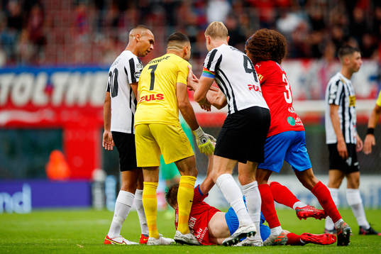 Helsingborgs Adam Kaied och Rasmus Karjalainen i bråk med