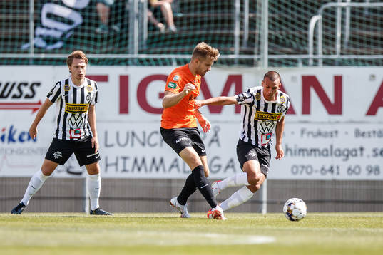 Västerås Erik Björndahl och Landskronas Sumar Almadjed