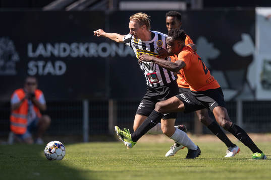 Landskronas Måns Ekvall och Västerås Lawson Sabah