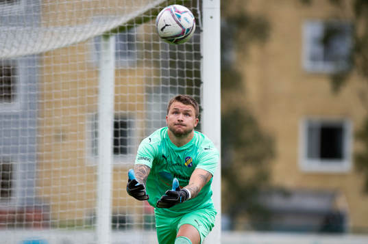 Eskilsminnes målvakt Pontus Löfvenmark