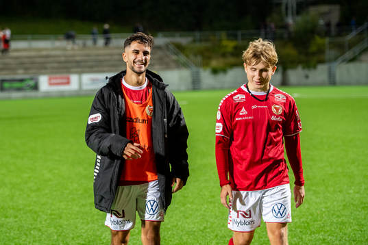 Kalmars Noah Shamoun och Elias Olsson jublar