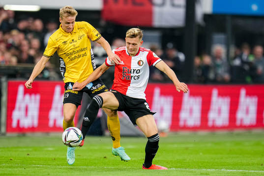 Marcus Pedersen of Feyenoord andJeppe Okkels of Elfsborg