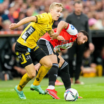 Alireza Jahanbakhsh of Feyenoord and Jeppe Okkels of