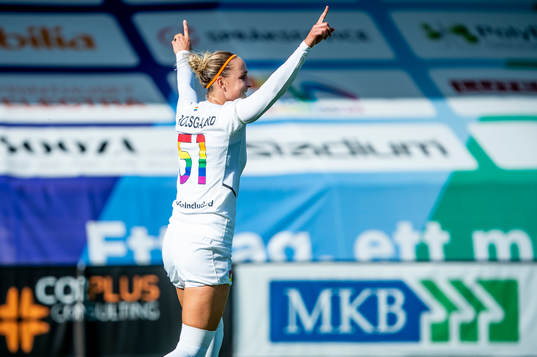 Rosengårds Sanne Troelsgaard jublar efter 3-0
