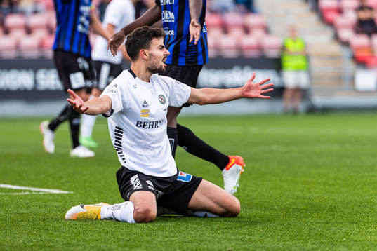 Örebros Deniz Hümmet reagerar mot ett domslut