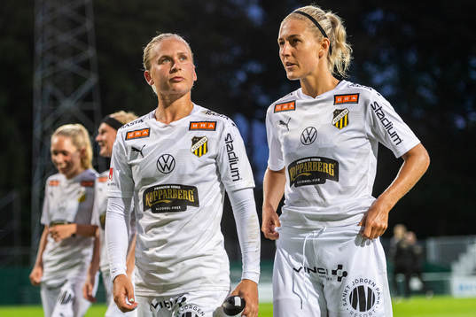 Häckens Filippa Curmark och Emma Kullberg