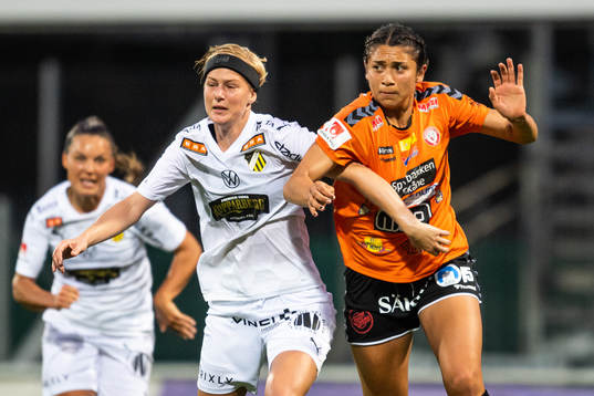 Häckens Luna Nörgaard Gevitz och Kristianstads Miranda