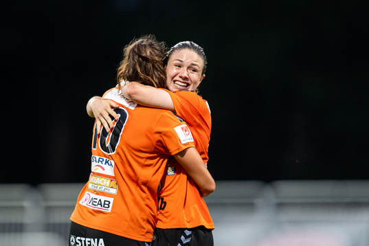 Kristianstads Delaney Baie Pridham kramar om Anna Welin efter 1-3