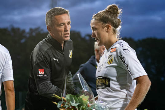 Häckens tränare Mats Gren och Emma Kullberg