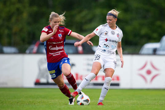 Vittsjös Mie Leth Jans och Rosengårds Olivia Schough