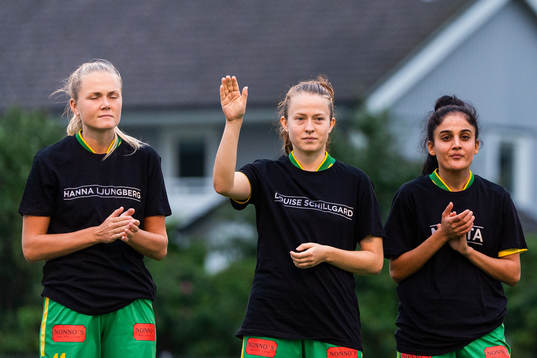 Bollstanäs Anna Thim, Karin Öberg och Lawlaw Nazeri i