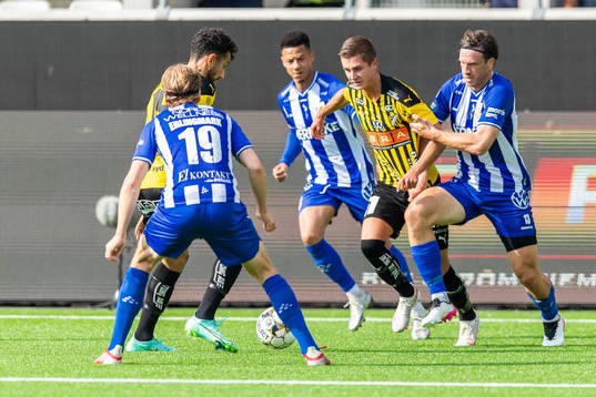 Häckens Daleho Irandust  och Leo Bengtsson i kamp om