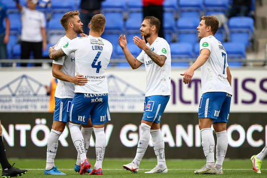 IFK Norrköpings Christoffer Nyman, Marco Lund Nielsen, Linus Wahlqvist och Alexander Fransson jublar efter mål 3-0
