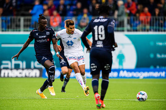 Amidou Diop of Kristiansund and Ohikhuaeme Anthony Omoijuanfo of Molde