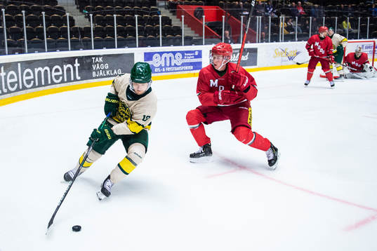 Björklövens Axel Ottosson och Modos Kevin Arvidsson