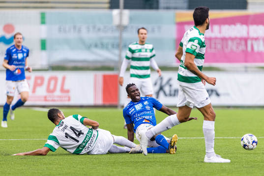 Västerås Brian Span och Norrbys Bubacarr Jobe