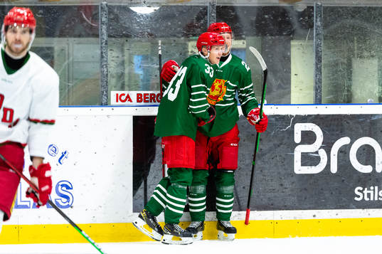 Moras Filip Björkman och Isac Andersson jublar