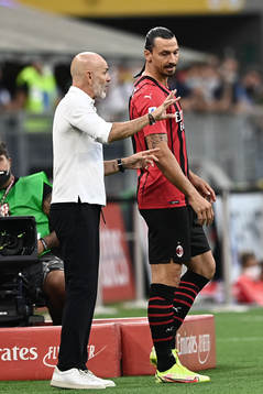 Head coach Stefano Pioli and Zlatan Ibrahimovic of Milan