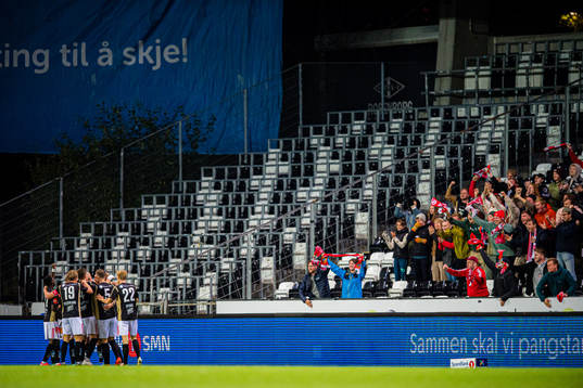 Zdenek Ondrasek of Tromsø celebrates after scoring the 2-2 goal