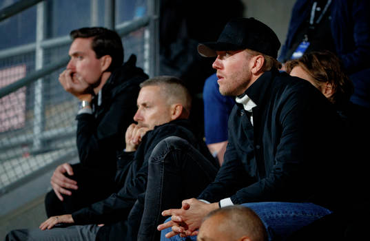 Örebros Martin Broberg på läktaren