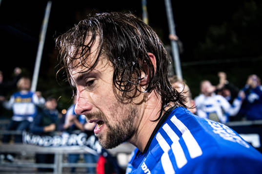 Sundsvalls Linus Hallenius jublar