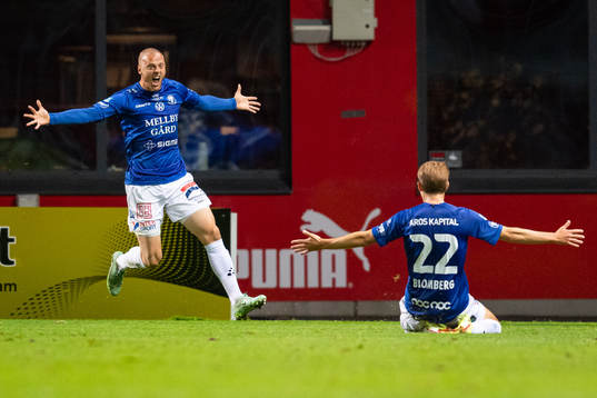 Trelleborgs Mattias Håkansson och Johan Blomberg jublar efter 1-1