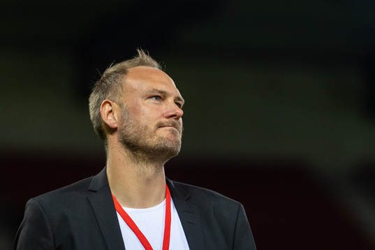 Helsingborgs sportchef Andreas Granqvist tackas av