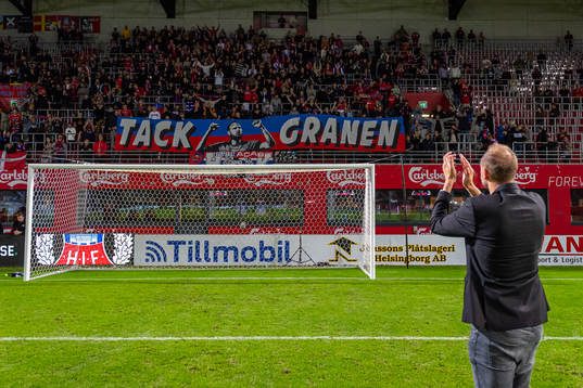 Helsingborgs sportchef Andreas Granqvist framför
