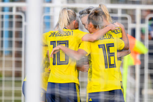 Fridolina Rolfö of Sweden celebrate with her teammates after scoring 0-1