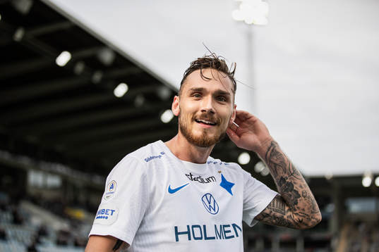IFK Norrköpings Linus Wahlqvist jublar