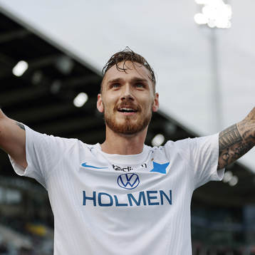 IFK Norrköpings Linus Wahlqvist jublar