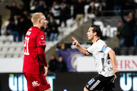 Örebros Nordin Gerzic jublar