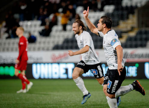 Örebros Nordin Gerzic jublar