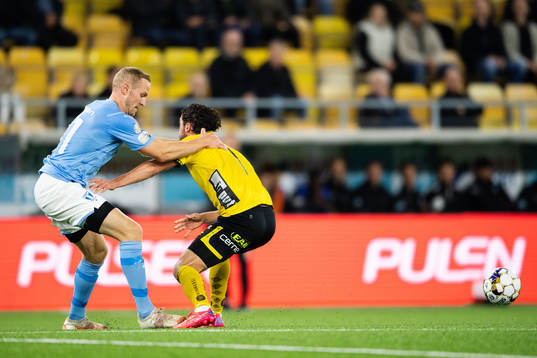 Malmö FFs Franz Brorsson och Elfsborgs Frederik Holst