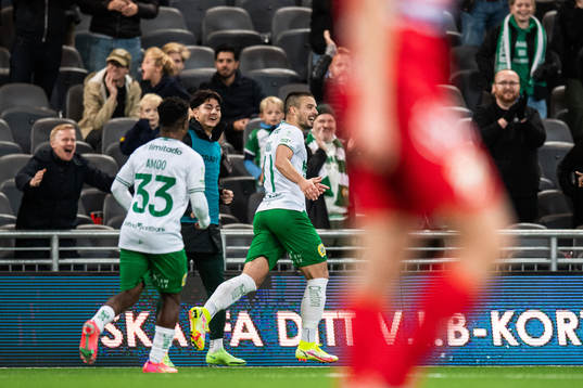 Hammarbys Vladimir Rodic jublar efter 3-0