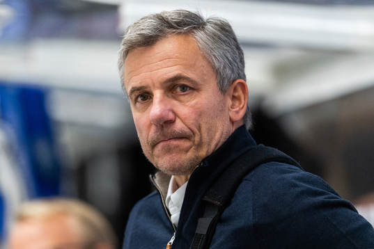 s assisterande tränare Fredrik Stillman