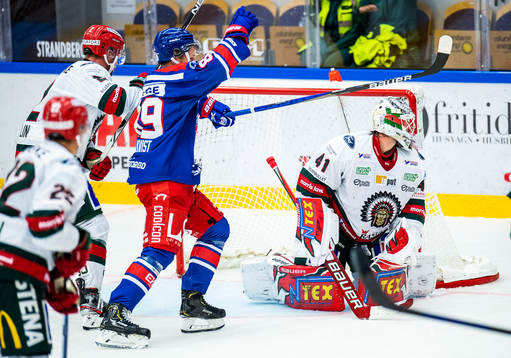 Oskarshamns Patrik Karlkvist jublar