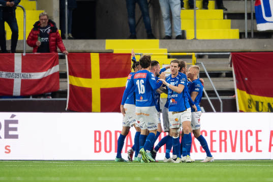 Norrbys Viktor Bergh jublar efter 1-0