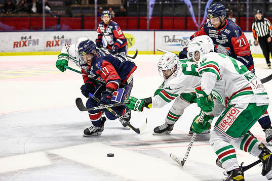 Linköpings Brian Gibbons och Rögles Ludvig Larsson