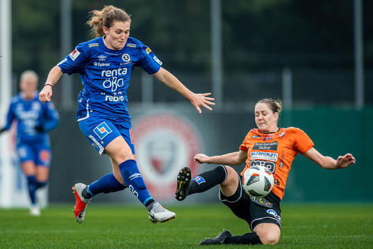 Örebros Jessie Scarpa och Kristianstads Sif Atladóttir