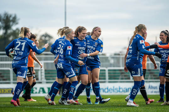Örebros jublar efter 2-1