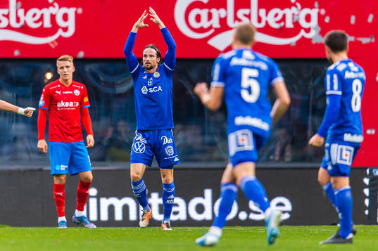 Sundsvalls Linus Hallenius jublar