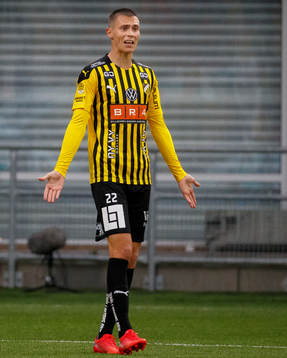 Häckens Tobias Carlsson reagerar