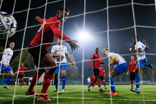 Bla gjennom flere bilder av Fotboll, Superettan, Vasalund - Värnamo