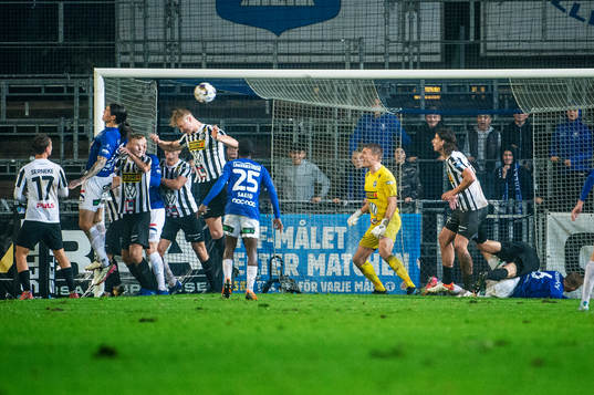 Trelleborgs Isak Jönsson nickar in 2-2