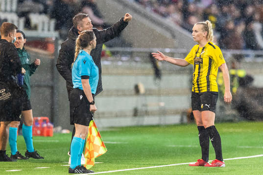 Mats Gren, head coach, and Stina Blackstenius of Häcken