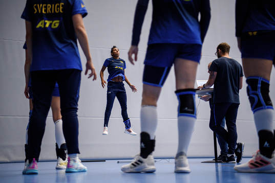 Bla gjennom flere bilder av Handboll, Dam, Sverige, Träning